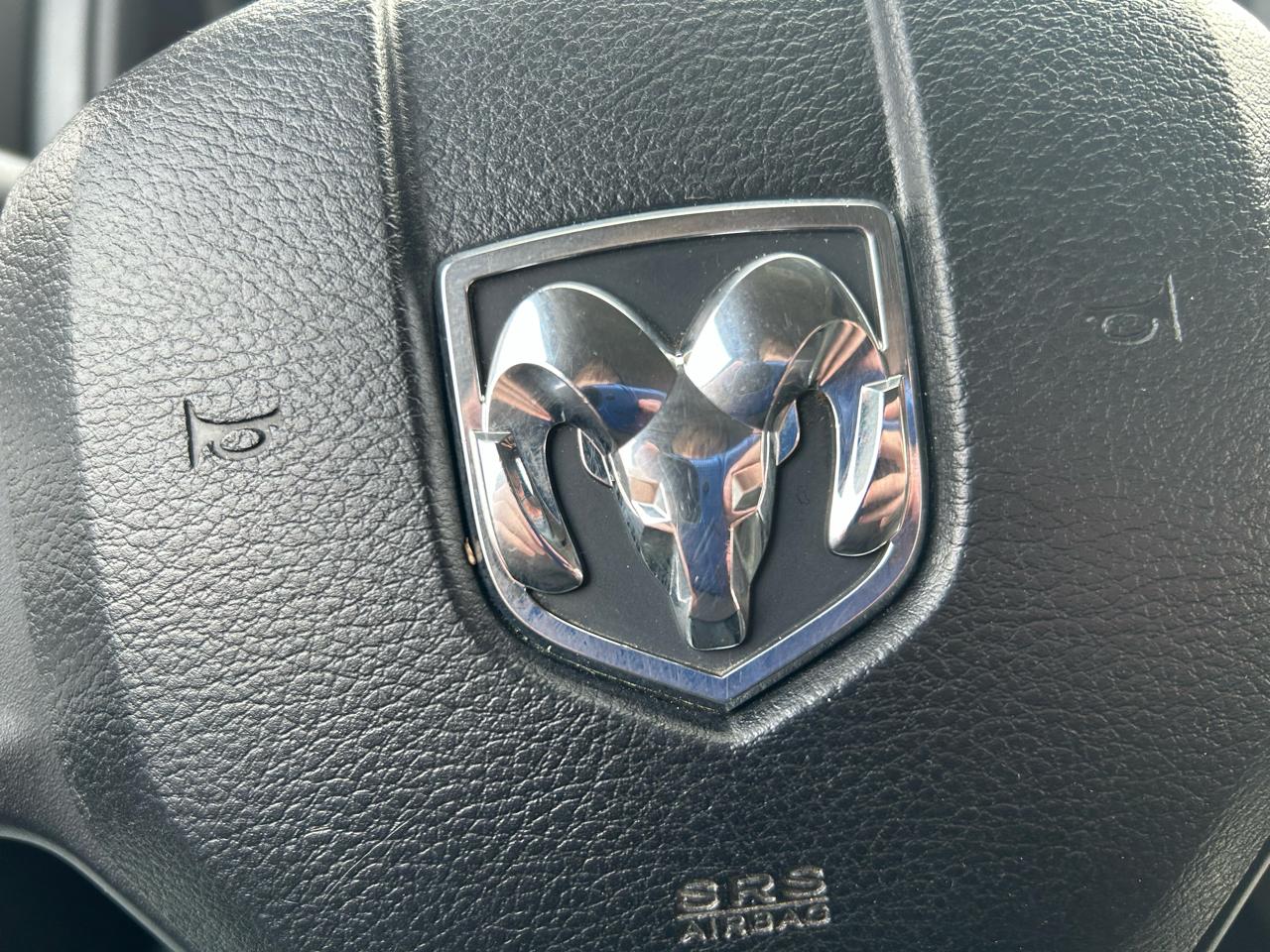 RAM 1500 SLT Quad Cab 4WD 2014