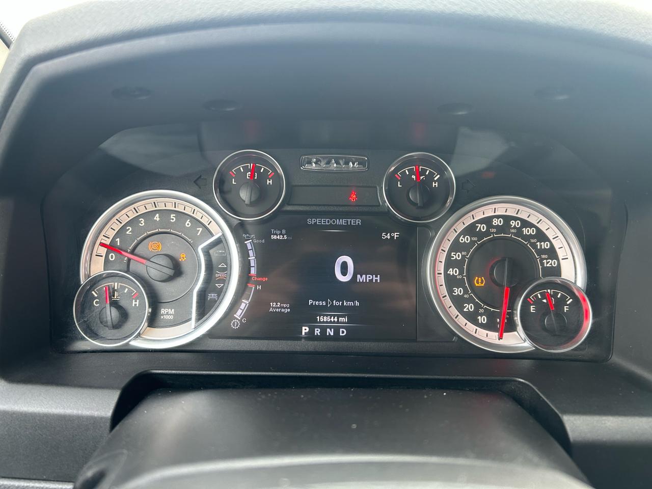 RAM 1500 SLT Quad Cab 4WD 2014