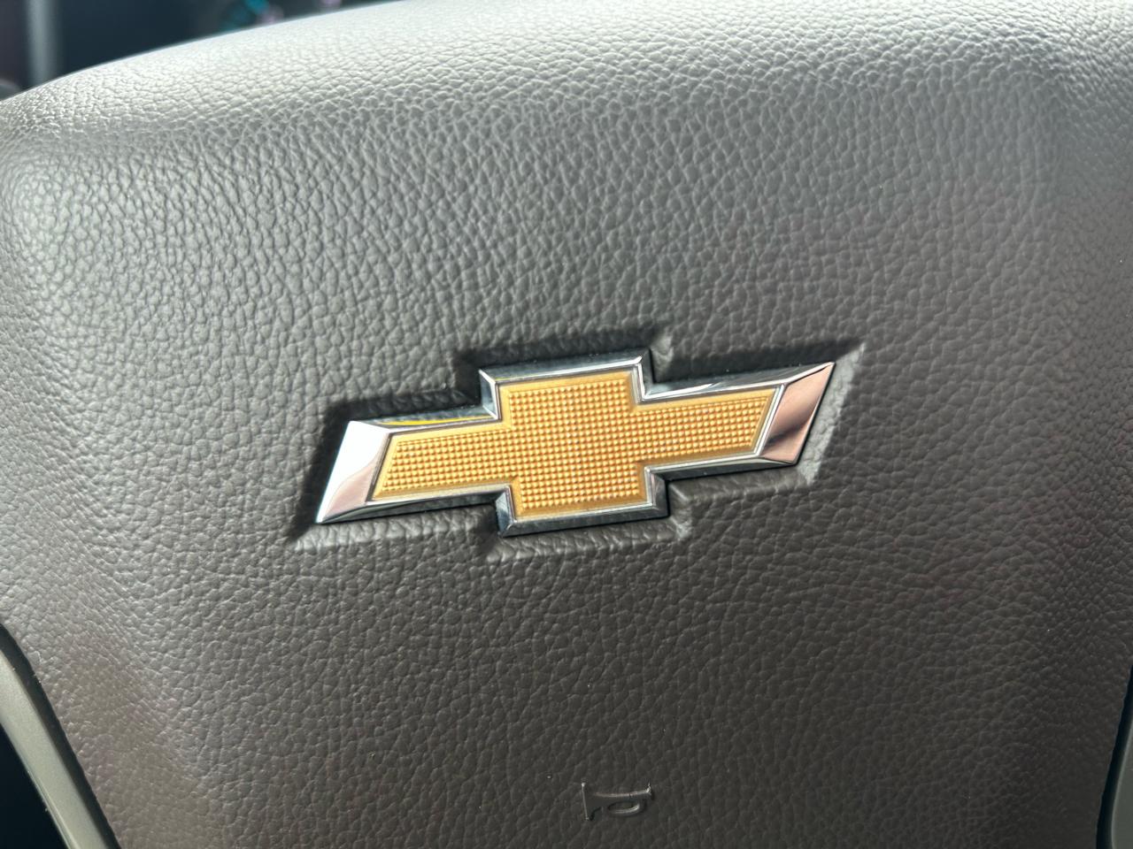 Chevrolet Silverado 1500 High Country Crew Cab 4WD 2015