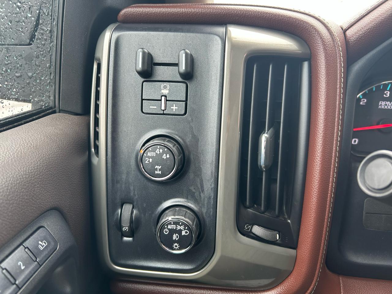 Chevrolet Silverado 1500 High Country Crew Cab 4WD 2015