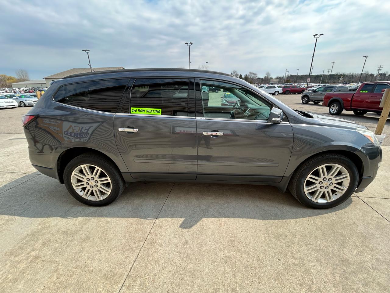 Chevrolet Traverse 1LT FWD 2013