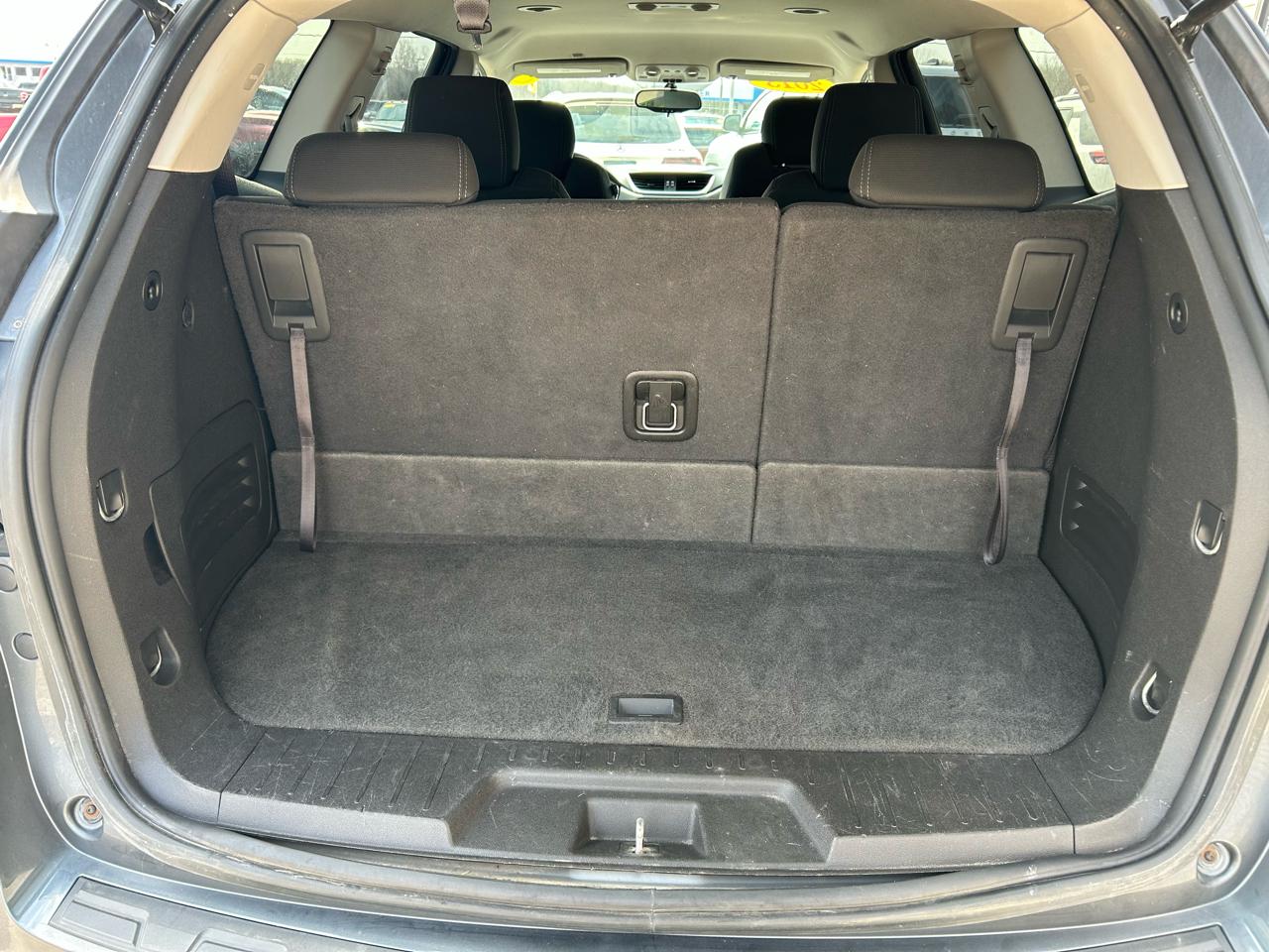 Chevrolet Traverse 1LT FWD 2013