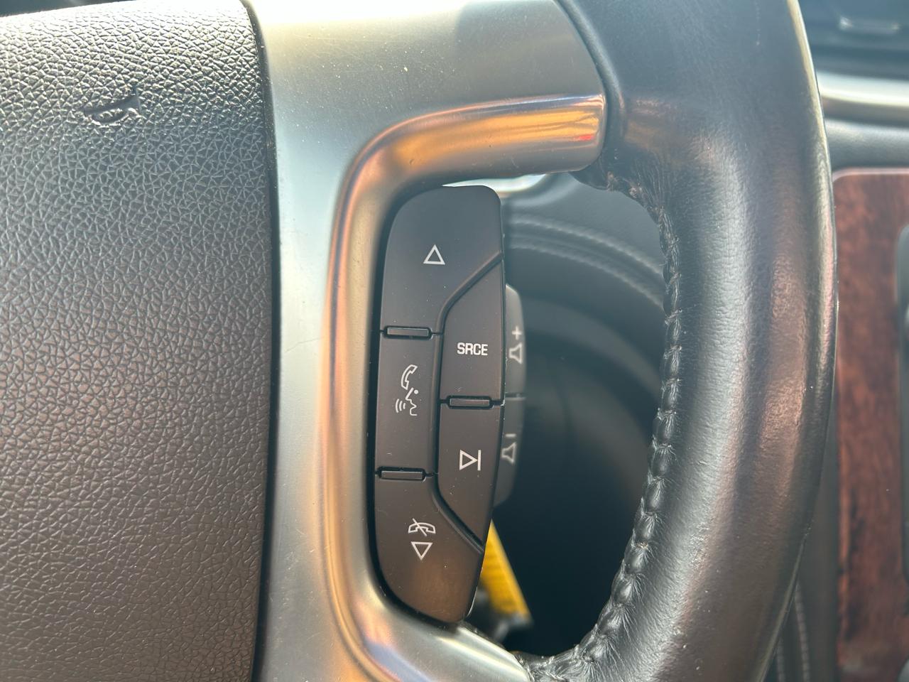 Chevrolet Traverse 1LT FWD 2013