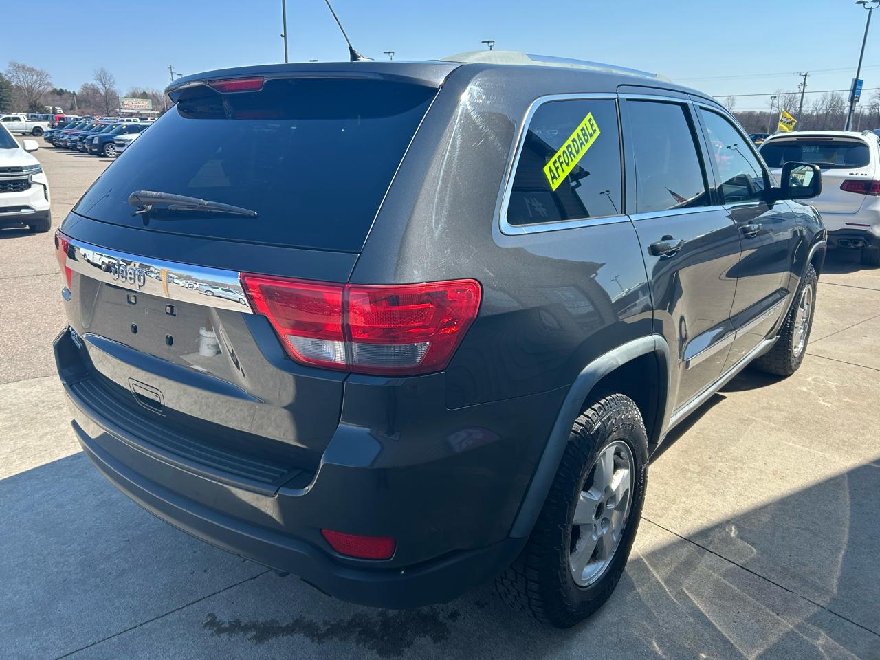 Jeep Grand Cherokee Laredo 4WD 2011