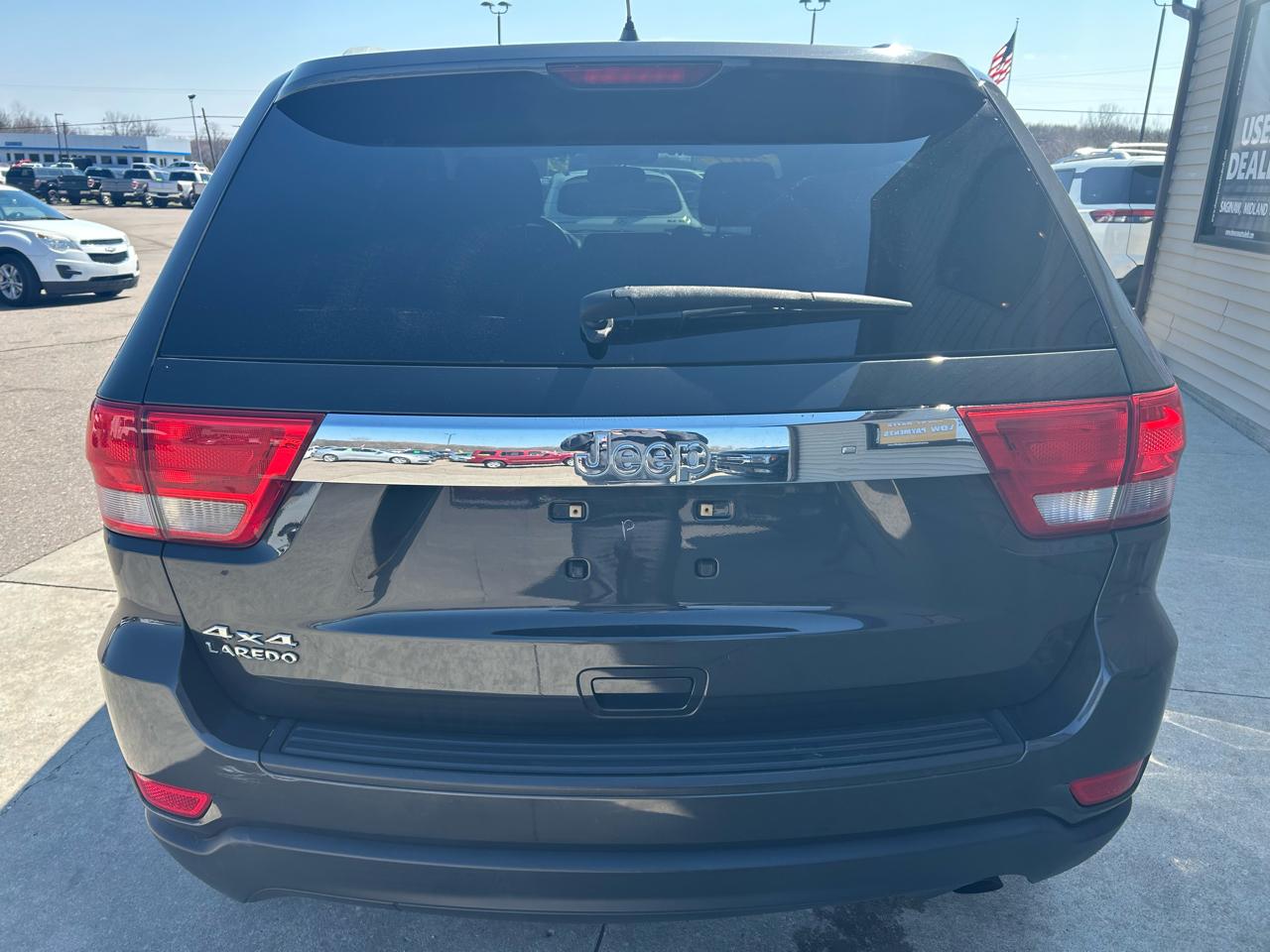 Jeep Grand Cherokee Laredo 4WD 2011