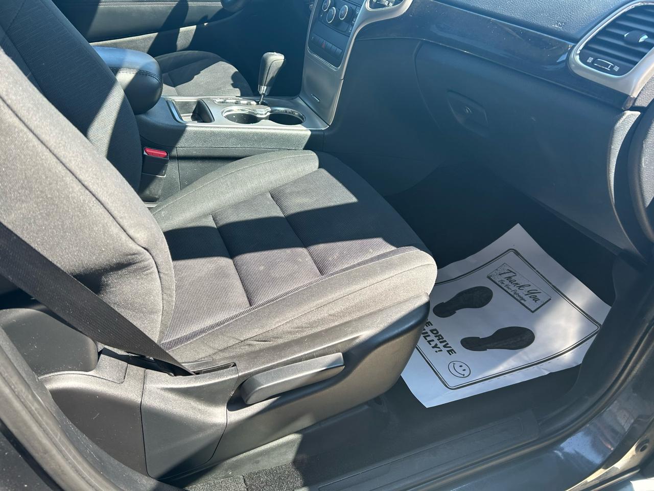 Jeep Grand Cherokee Laredo 4WD 2011