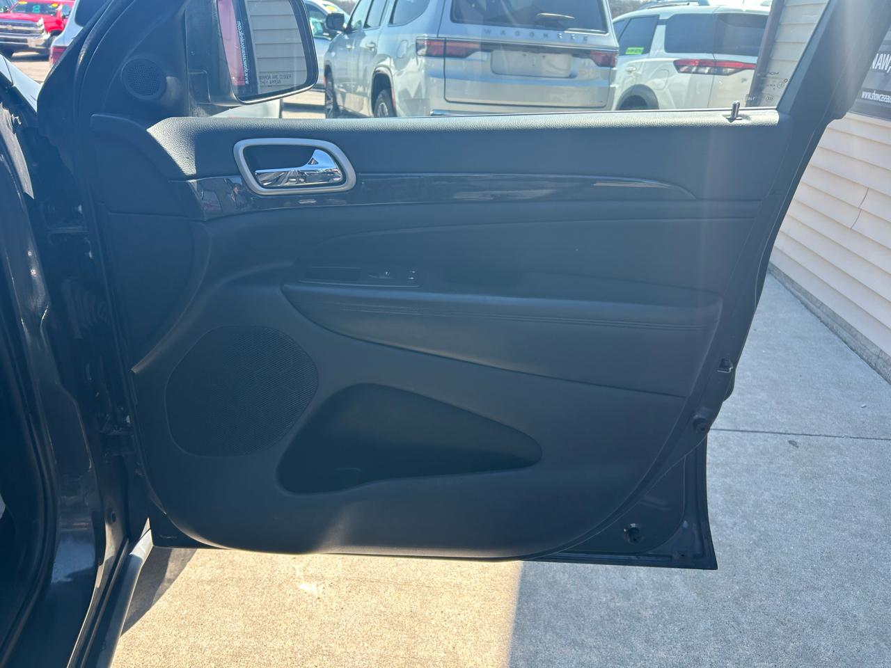 Jeep Grand Cherokee Laredo 4WD 2011