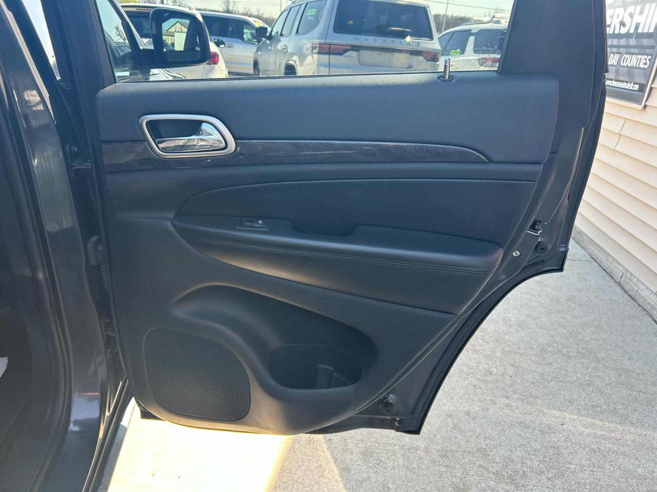 Jeep Grand Cherokee Laredo 4WD 2011