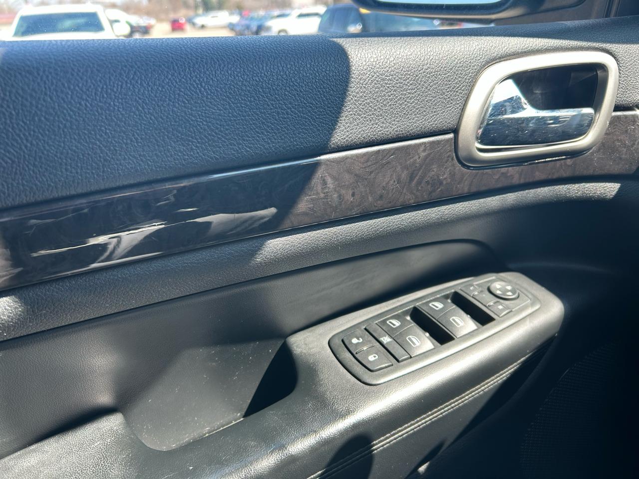 Jeep Grand Cherokee Laredo 4WD 2011