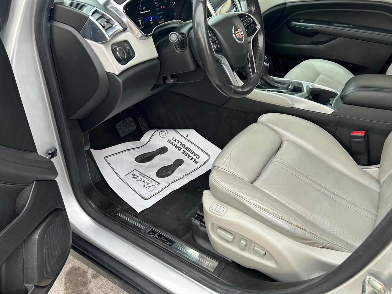 Cadillac SRX Luxury Collection FWD 2016