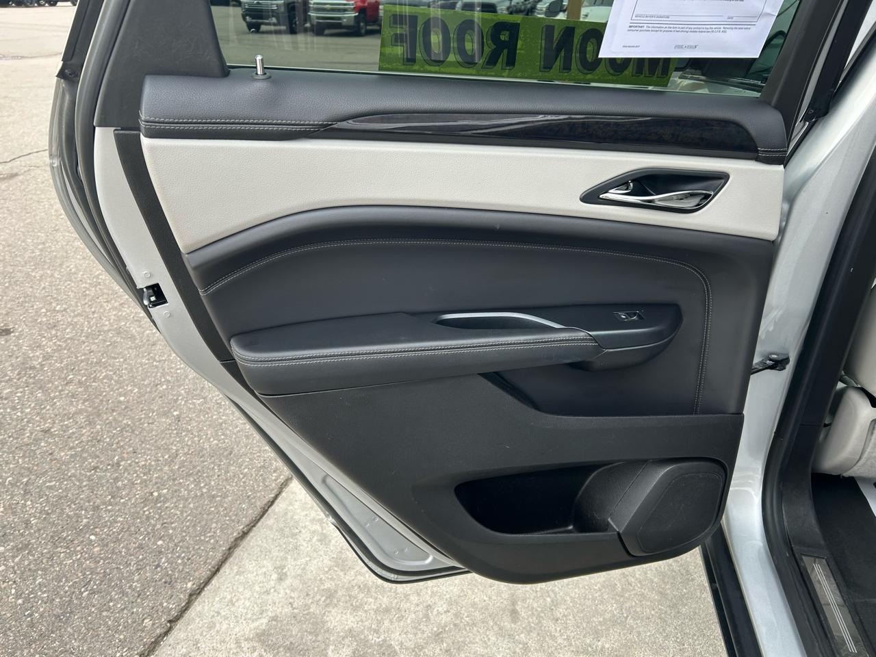 Cadillac SRX Luxury Collection FWD 2016