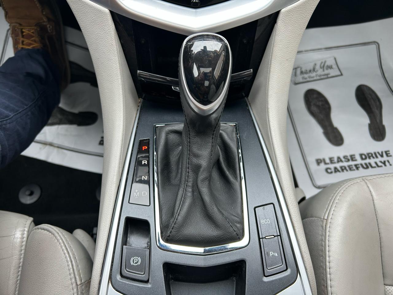 Cadillac SRX Luxury Collection FWD 2016