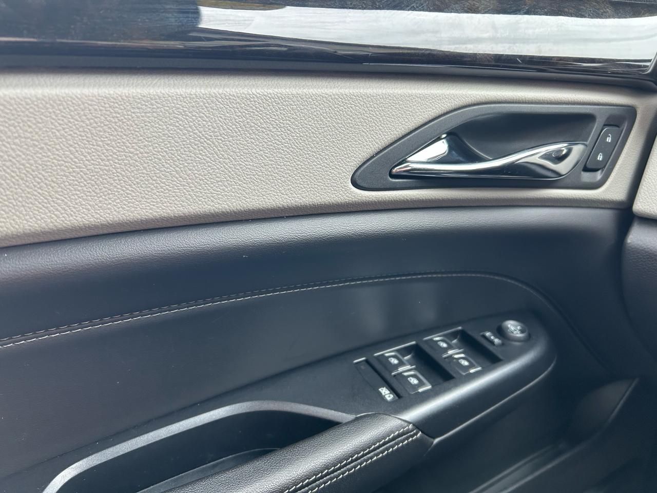 Cadillac SRX Luxury Collection FWD 2016