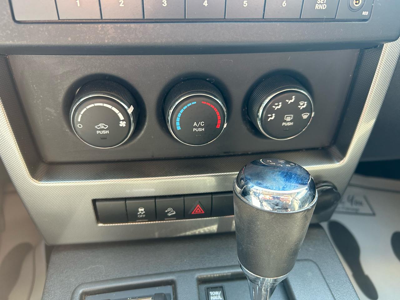 Jeep Liberty Sport 4WD 2011