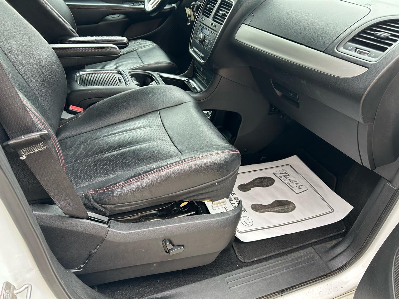 Dodge Grand Caravan R/T 2014