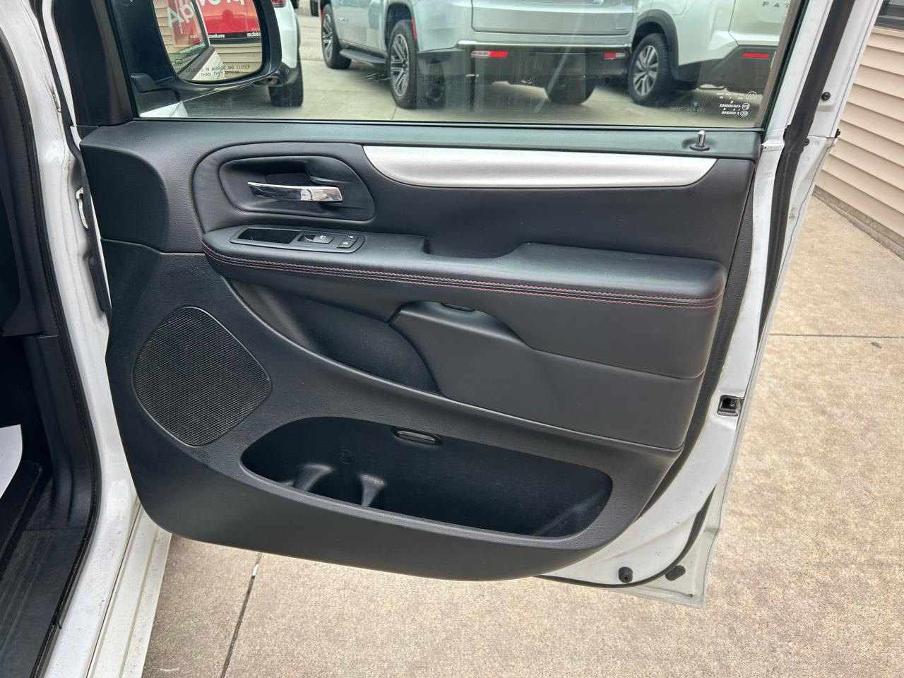 Dodge Grand Caravan R/T 2014