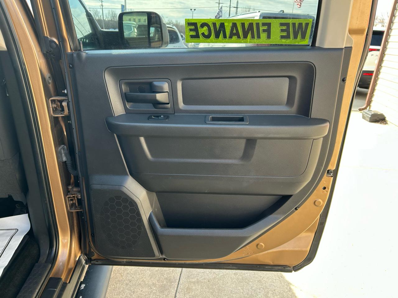 RAM 1500 Sport Crew Cab 4WD 2011