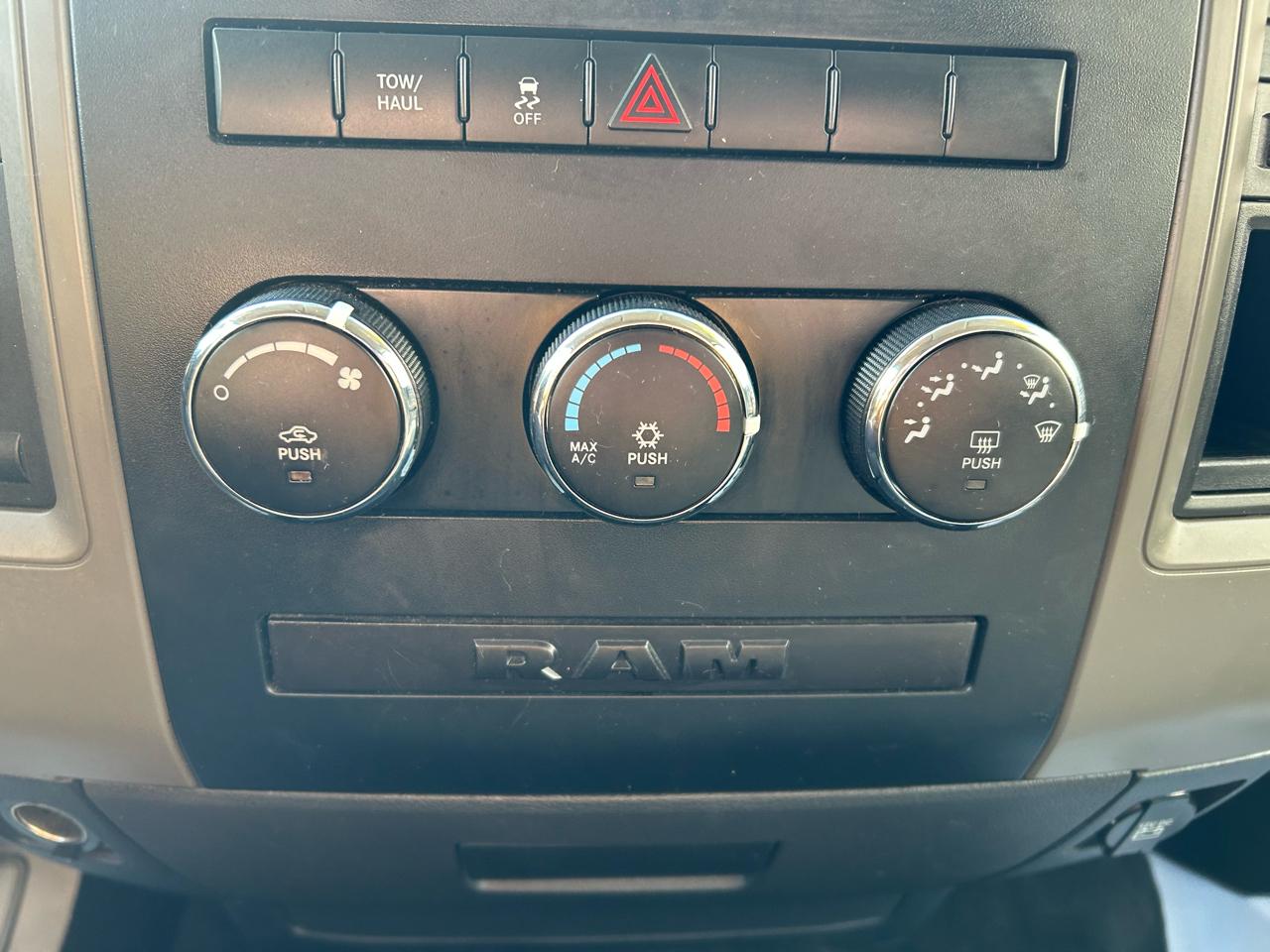 RAM 1500 Sport Crew Cab 4WD 2011