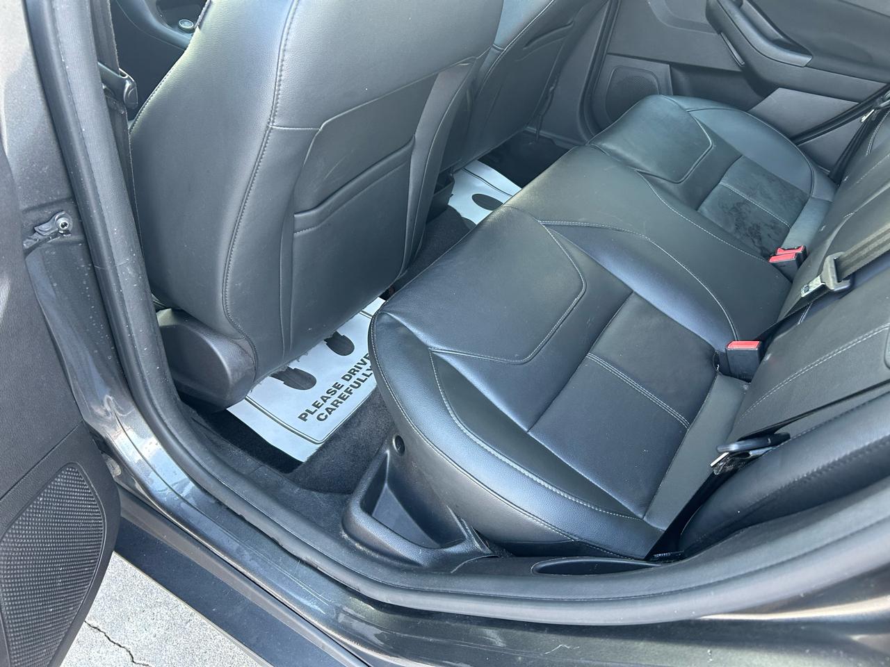 Ford Focus SE Hatch 2015