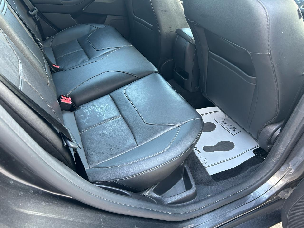 Ford Focus SE Hatch 2015