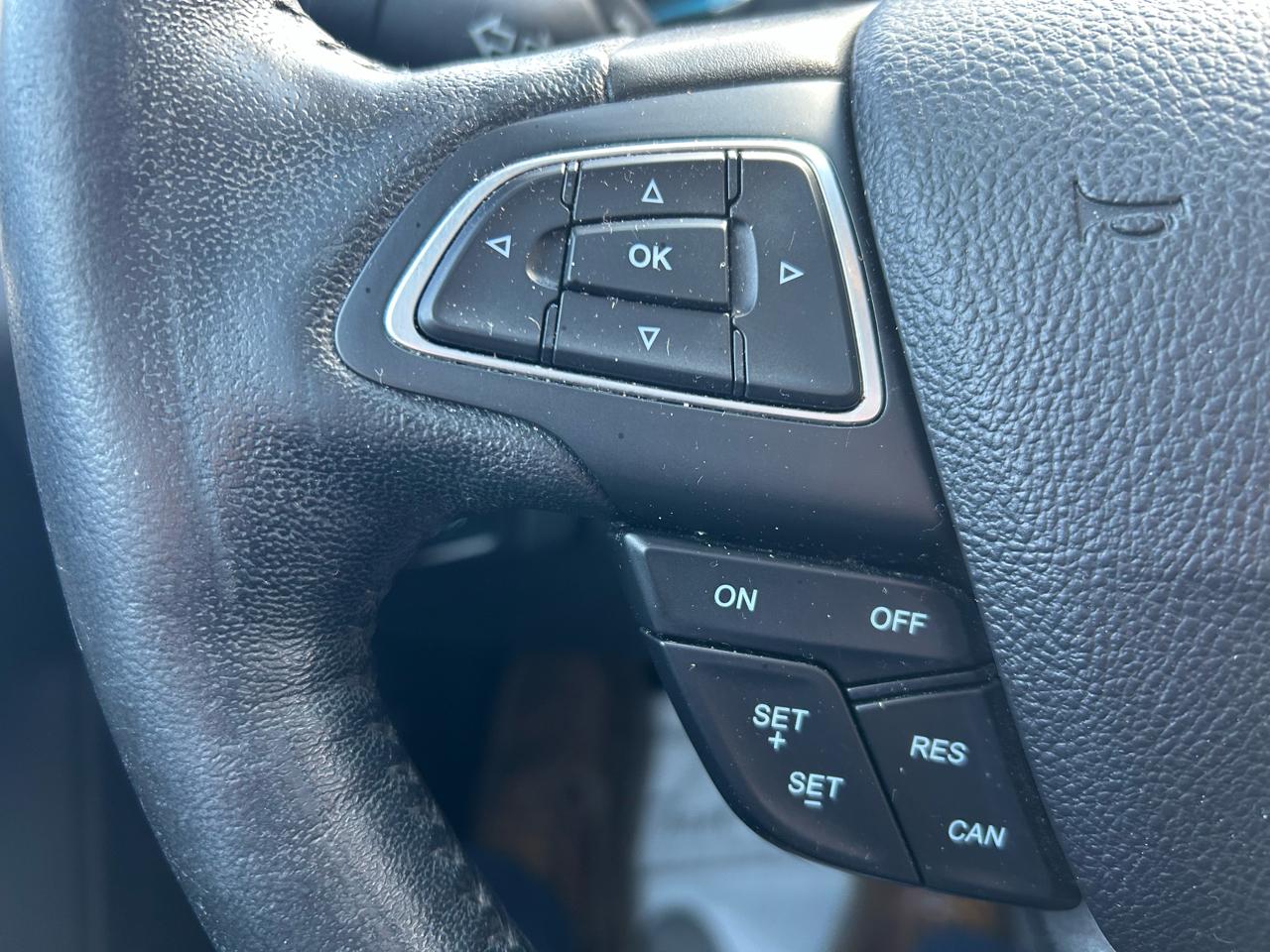 Ford Focus SE Hatch 2015