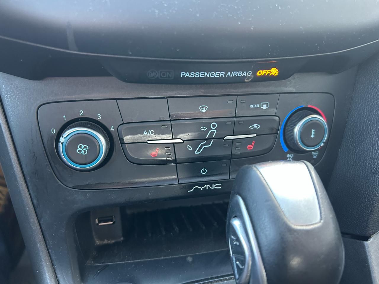 Ford Focus SE Hatch 2015