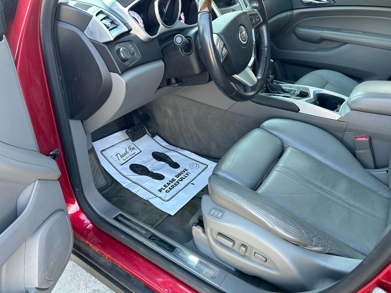 Cadillac SRX Luxury Collection AWD 2011