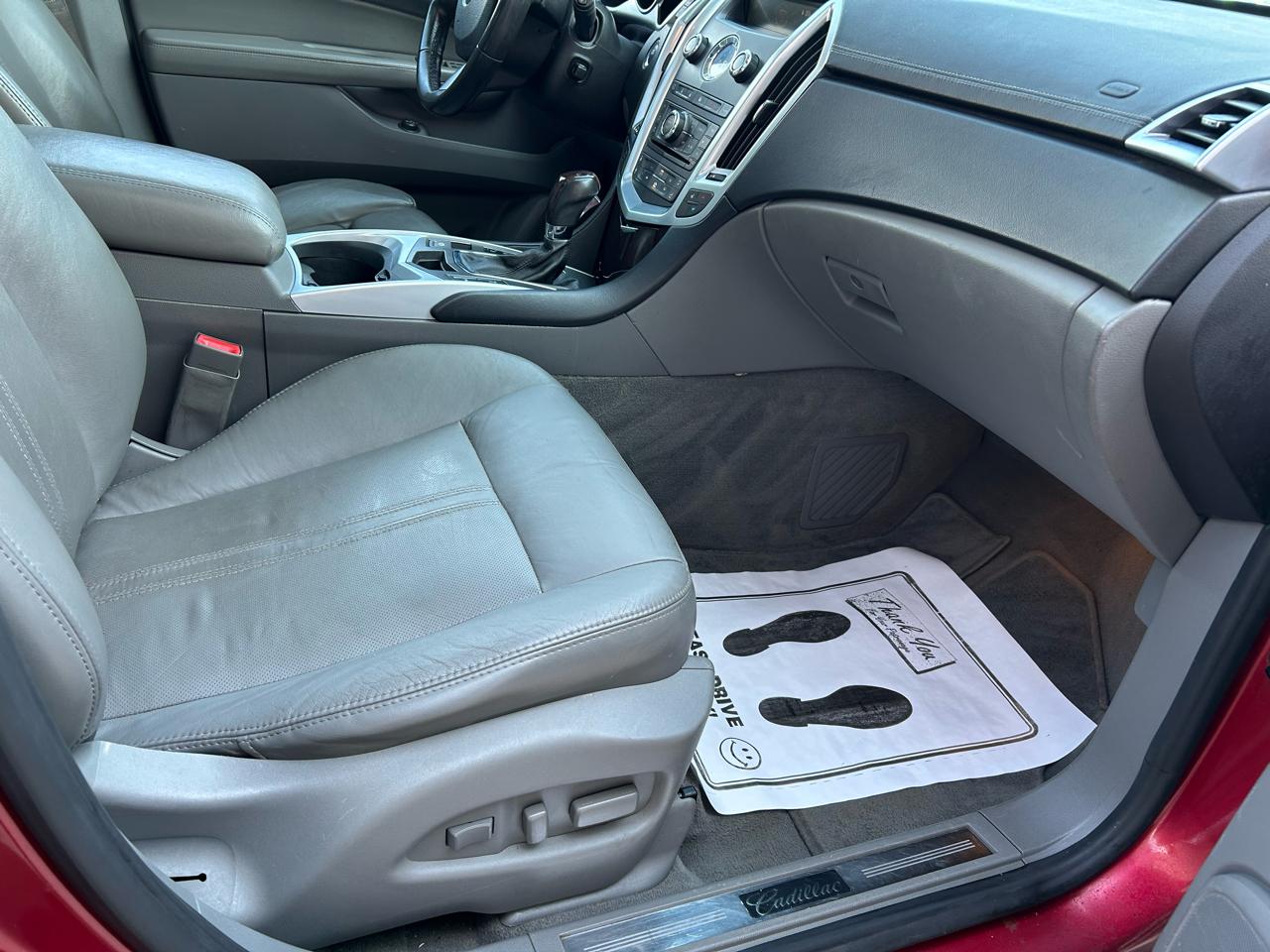 Cadillac SRX Luxury Collection AWD 2011