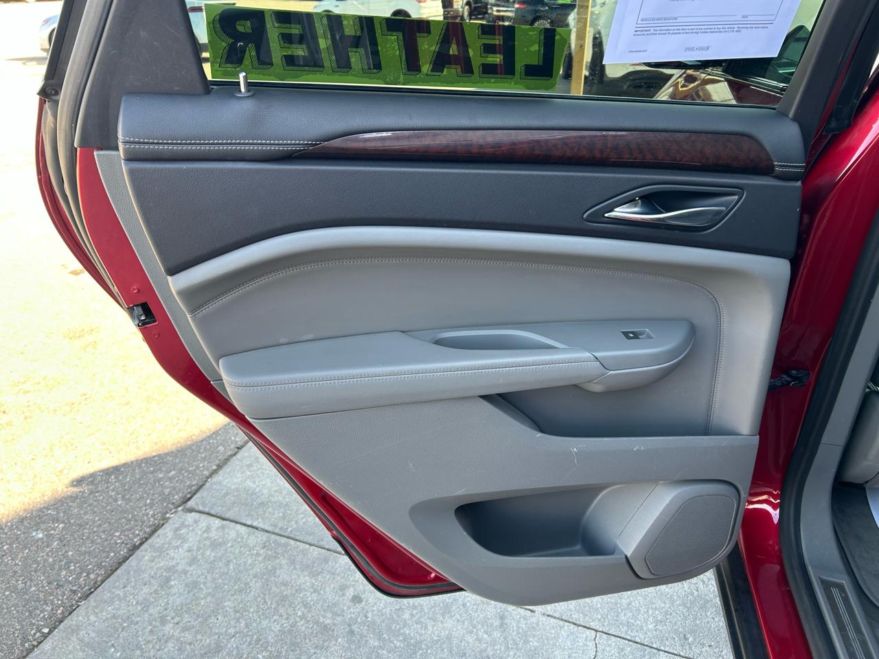 Cadillac SRX Luxury Collection AWD 2011