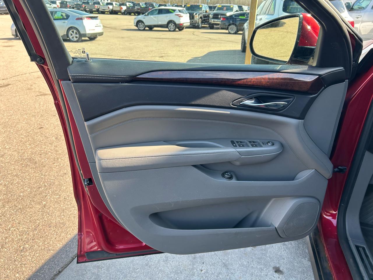 Cadillac SRX Luxury Collection AWD 2011