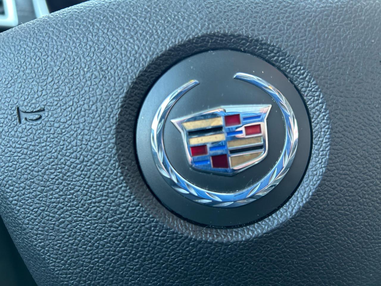 Cadillac SRX Luxury Collection AWD 2011