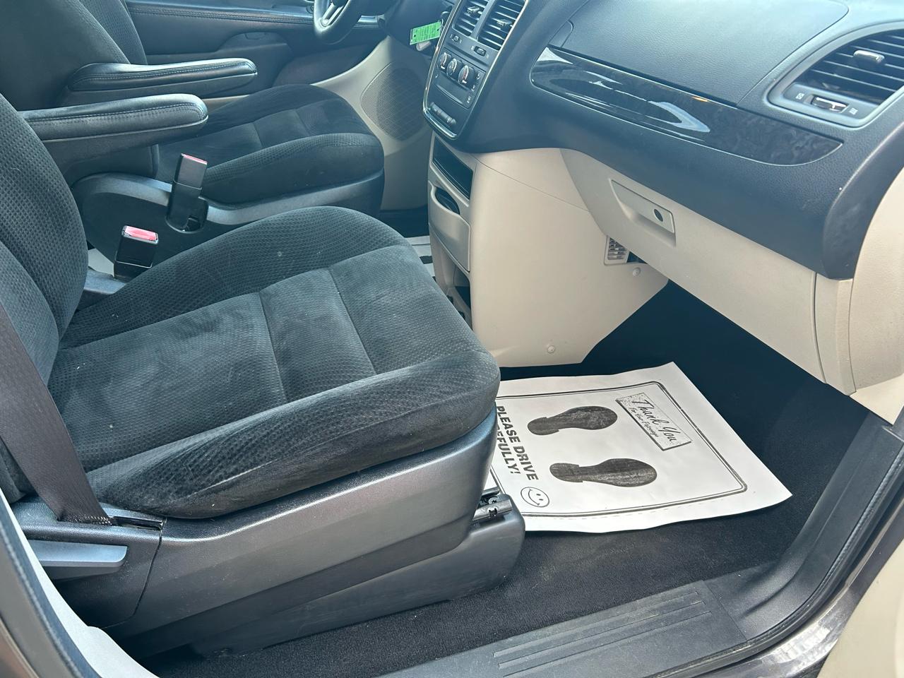 Dodge Grand Caravan SE 2016