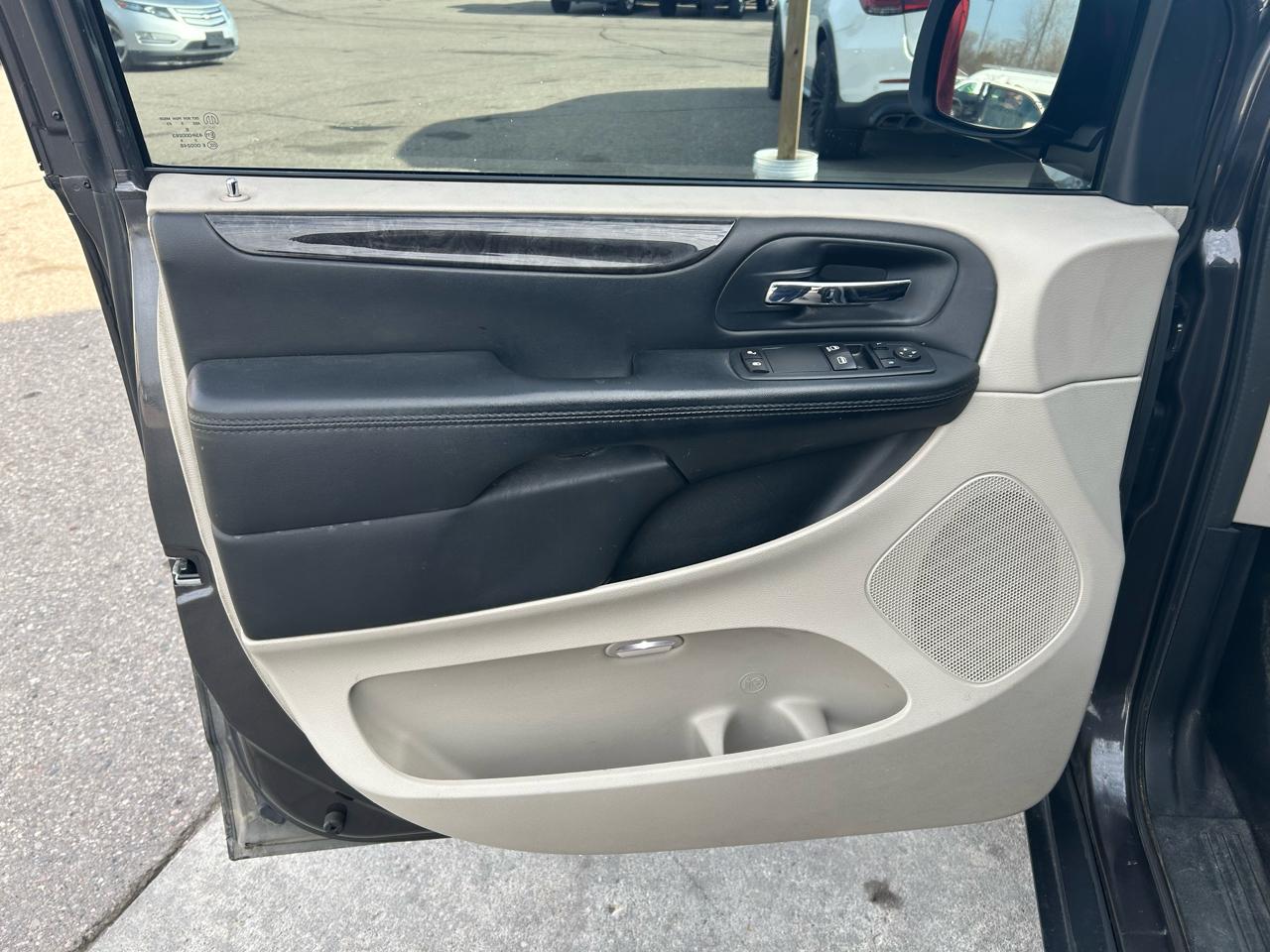 Dodge Grand Caravan SE 2016