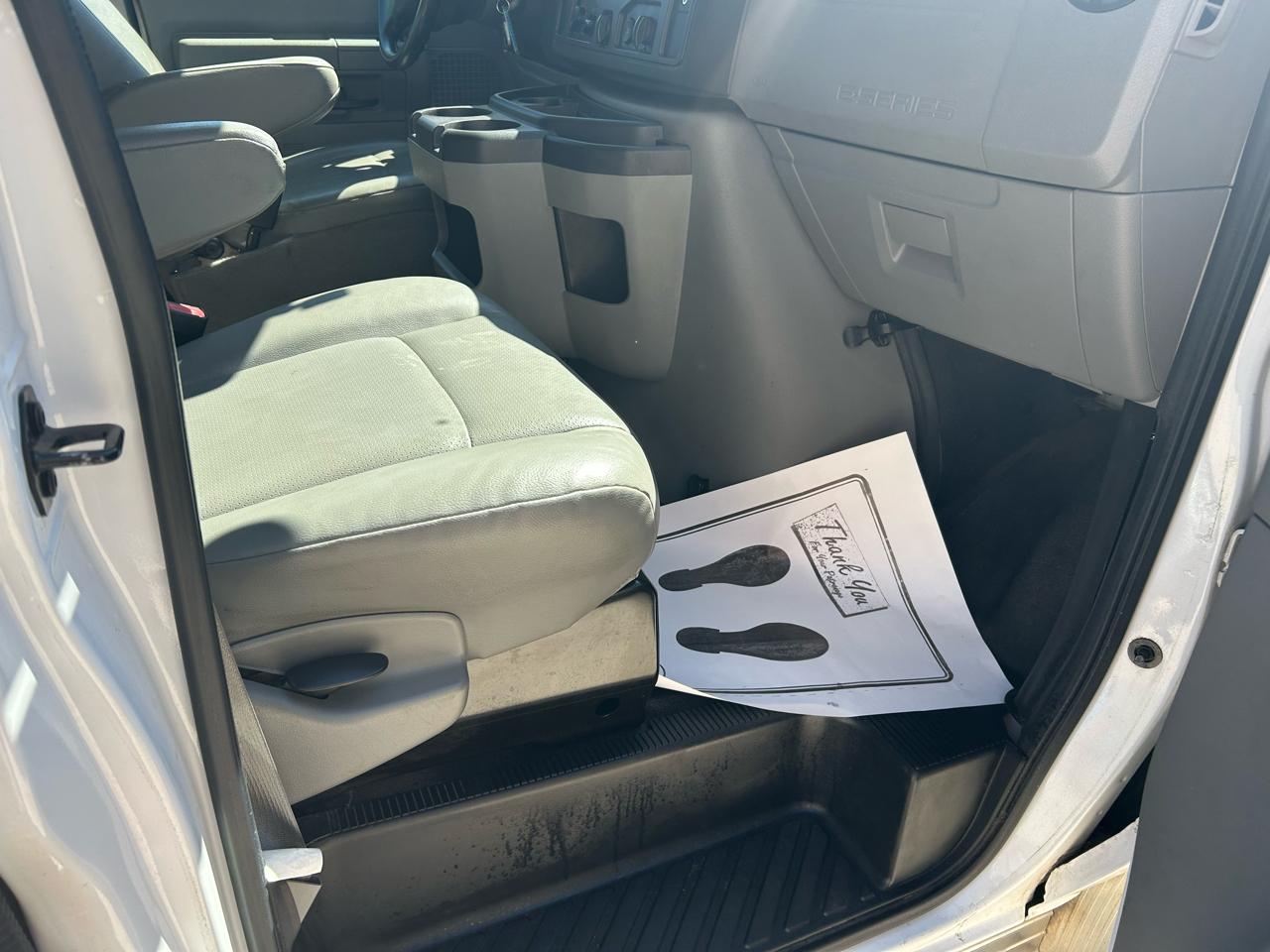 Ford Econoline E-250 2013