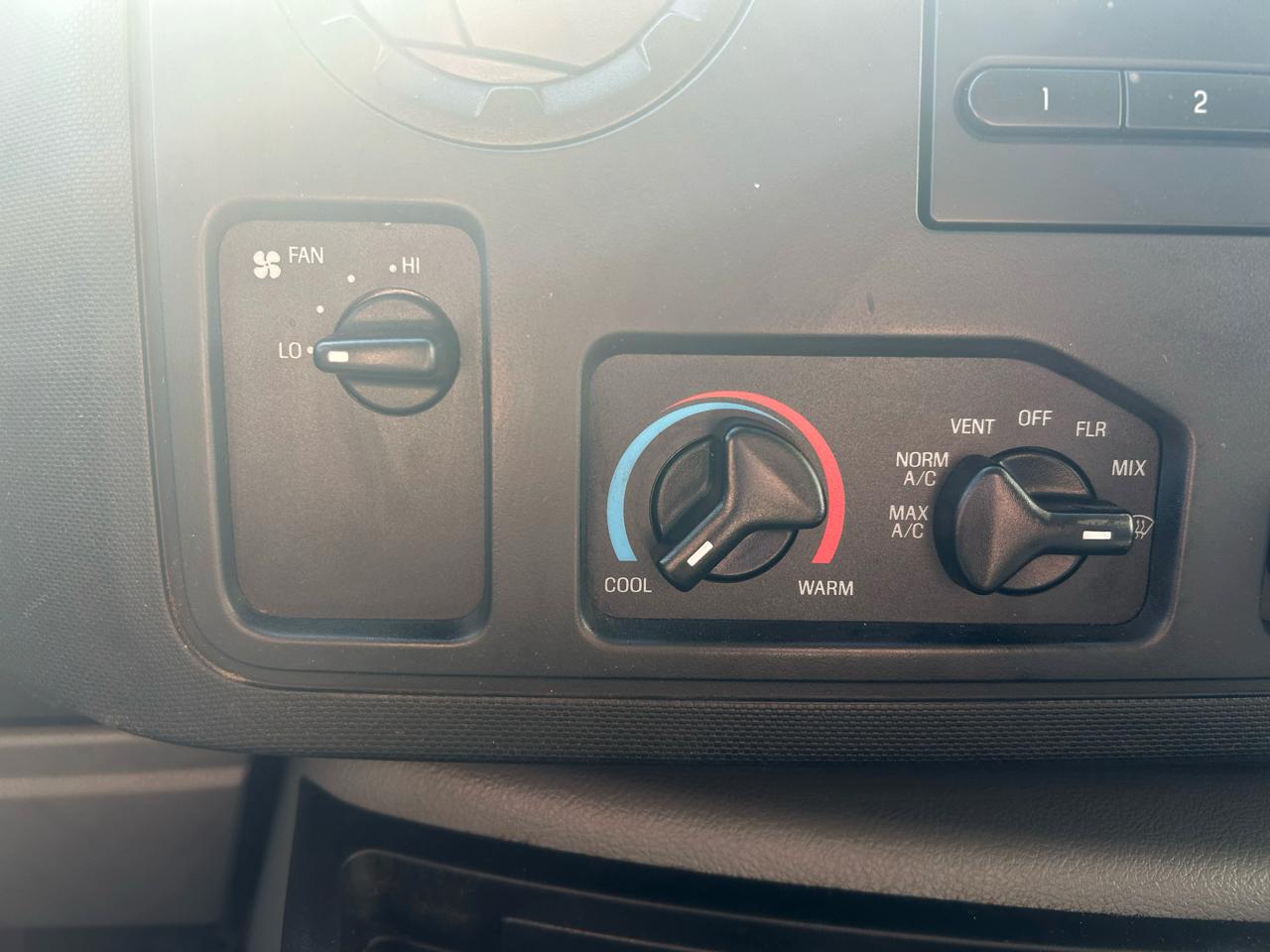 Ford Econoline E-250 2013