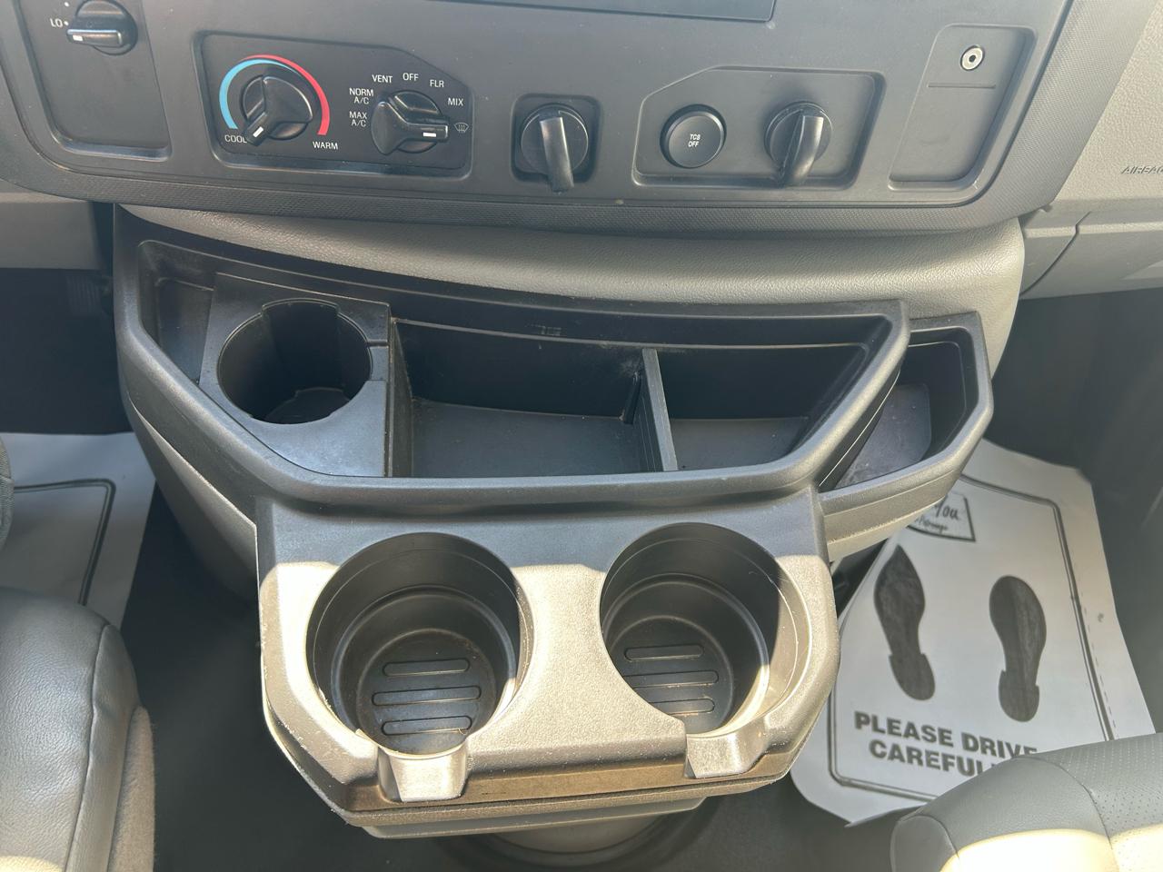 Ford Econoline E-250 2013