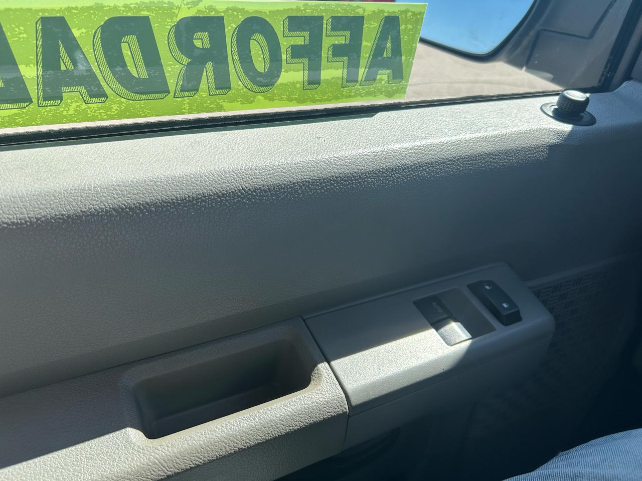 Ford Econoline E-250 2013