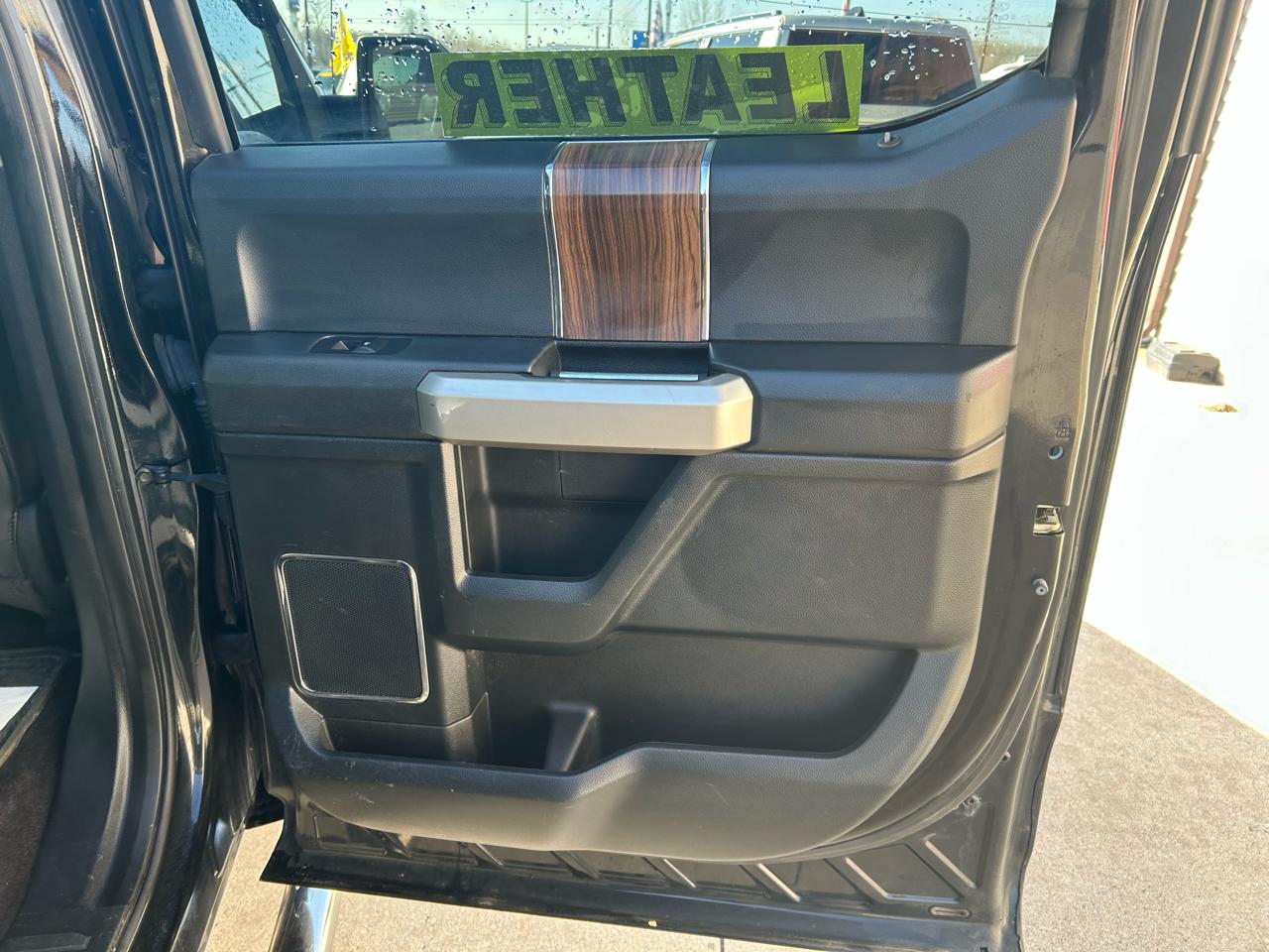 Ford F-150 Lariat SuperCrew 5.5-ft. Bed 4WD 2016