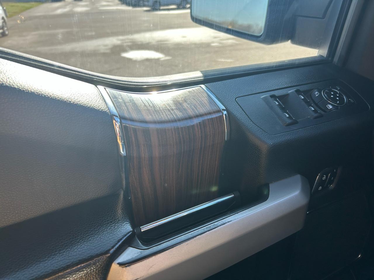 Ford F-150 Lariat SuperCrew 5.5-ft. Bed 4WD 2016