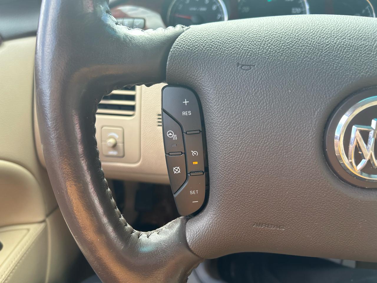 Buick Lucerne CXL 2008