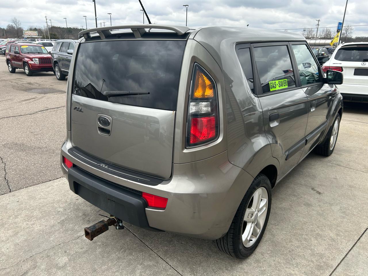 Kia Soul + 2010