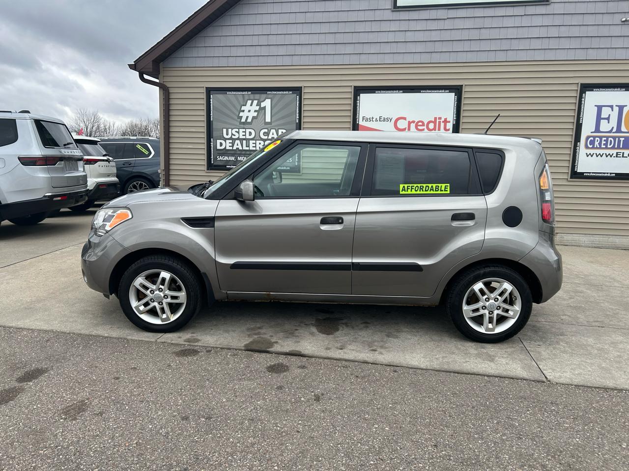 Kia Soul + 2010