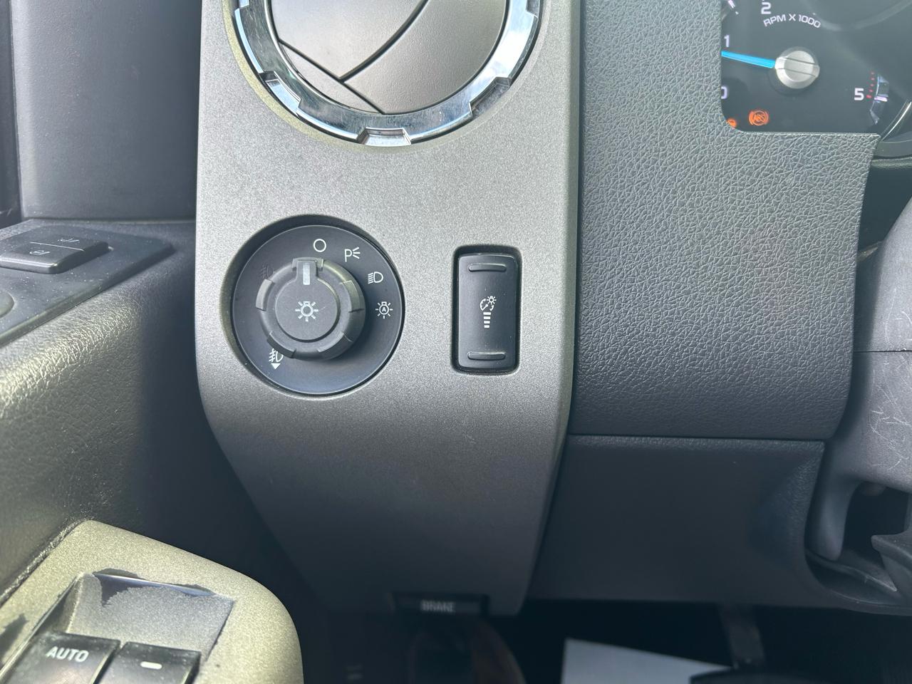 Ford F-350 SD XLT Crew Cab Long Bed 4WD 2011