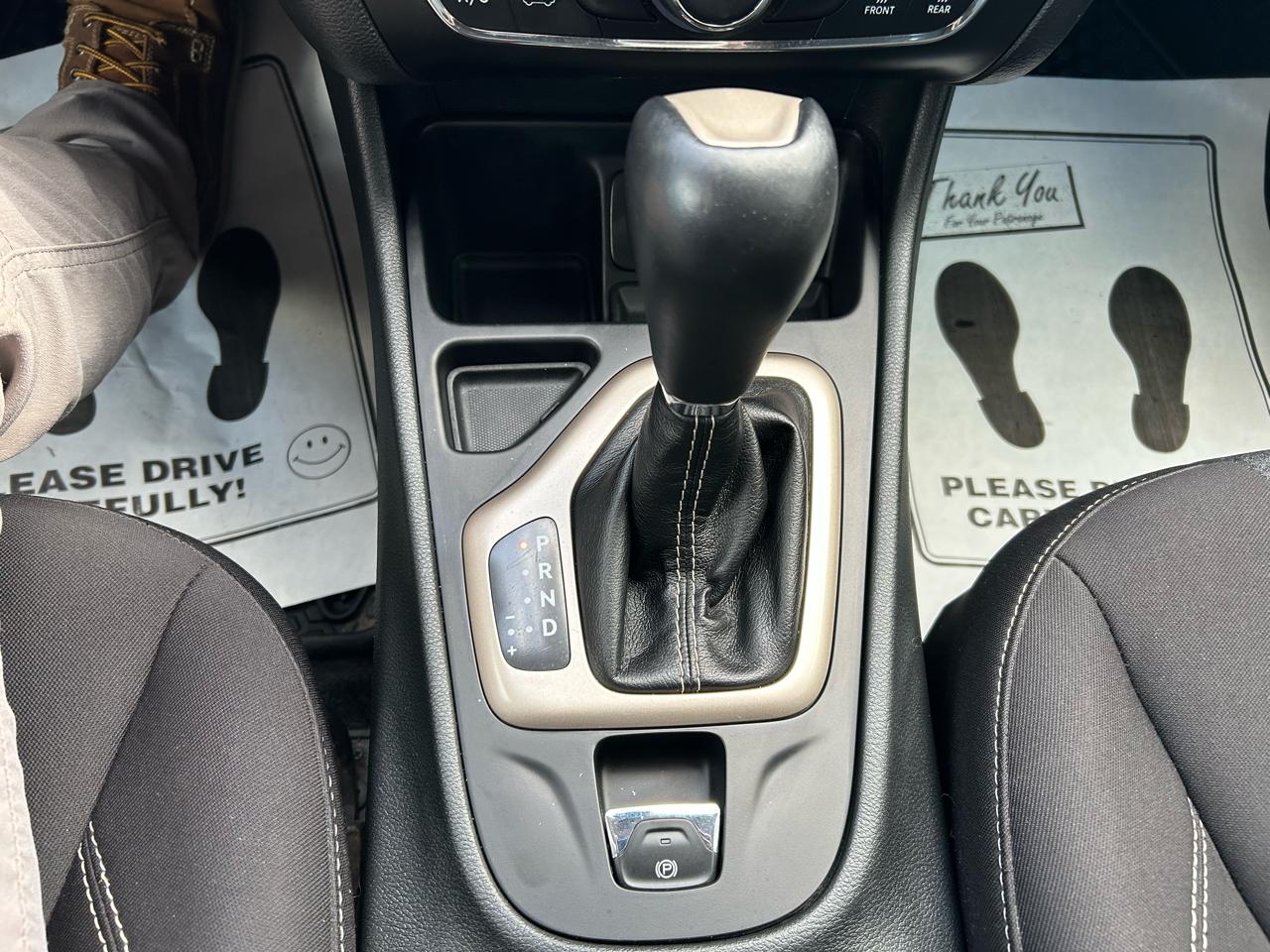 Jeep Cherokee Sport FWD 2015