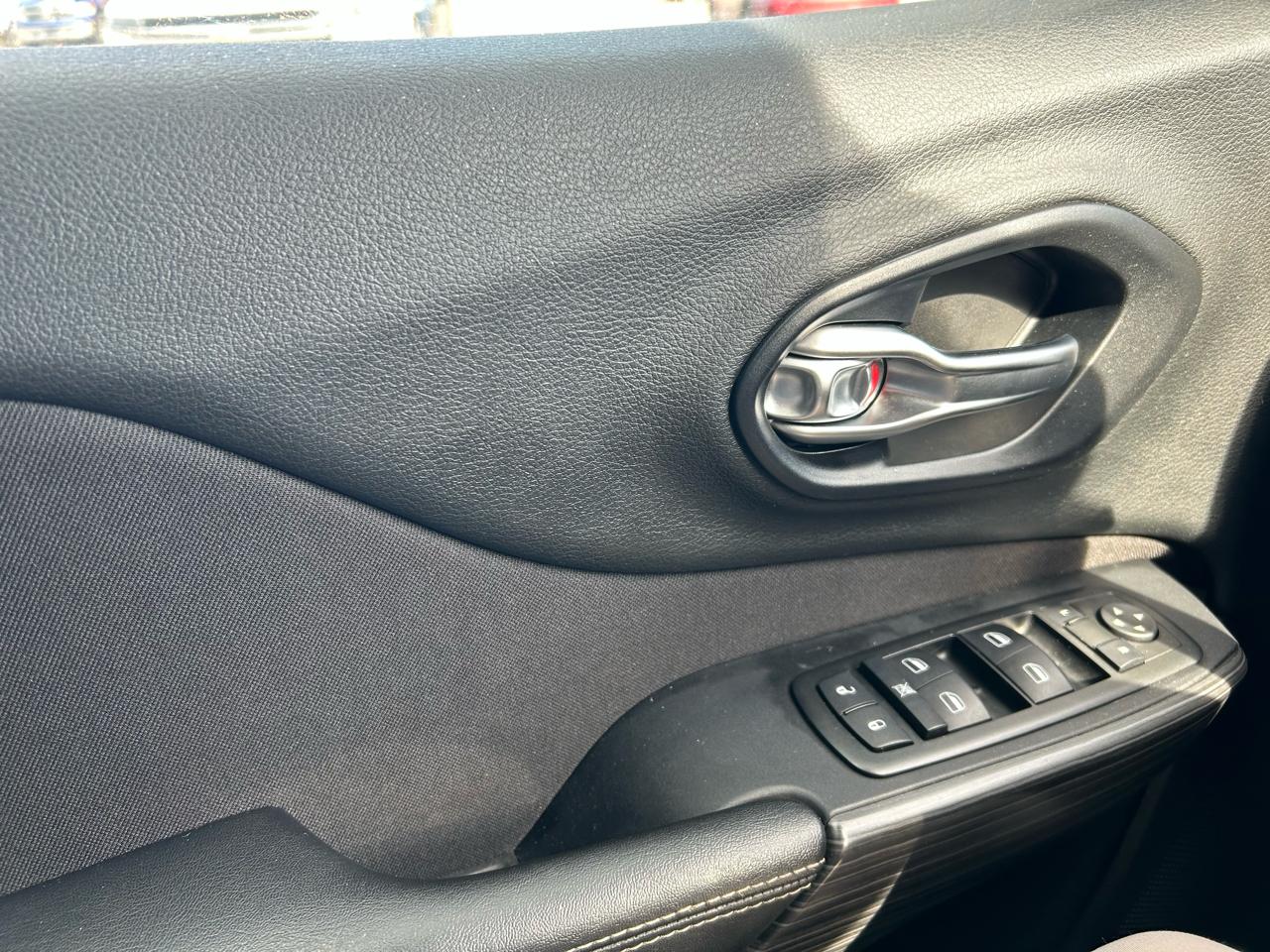 Jeep Cherokee Sport FWD 2015