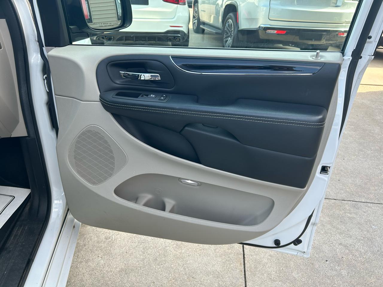 Dodge Grand Caravan SXT 2017