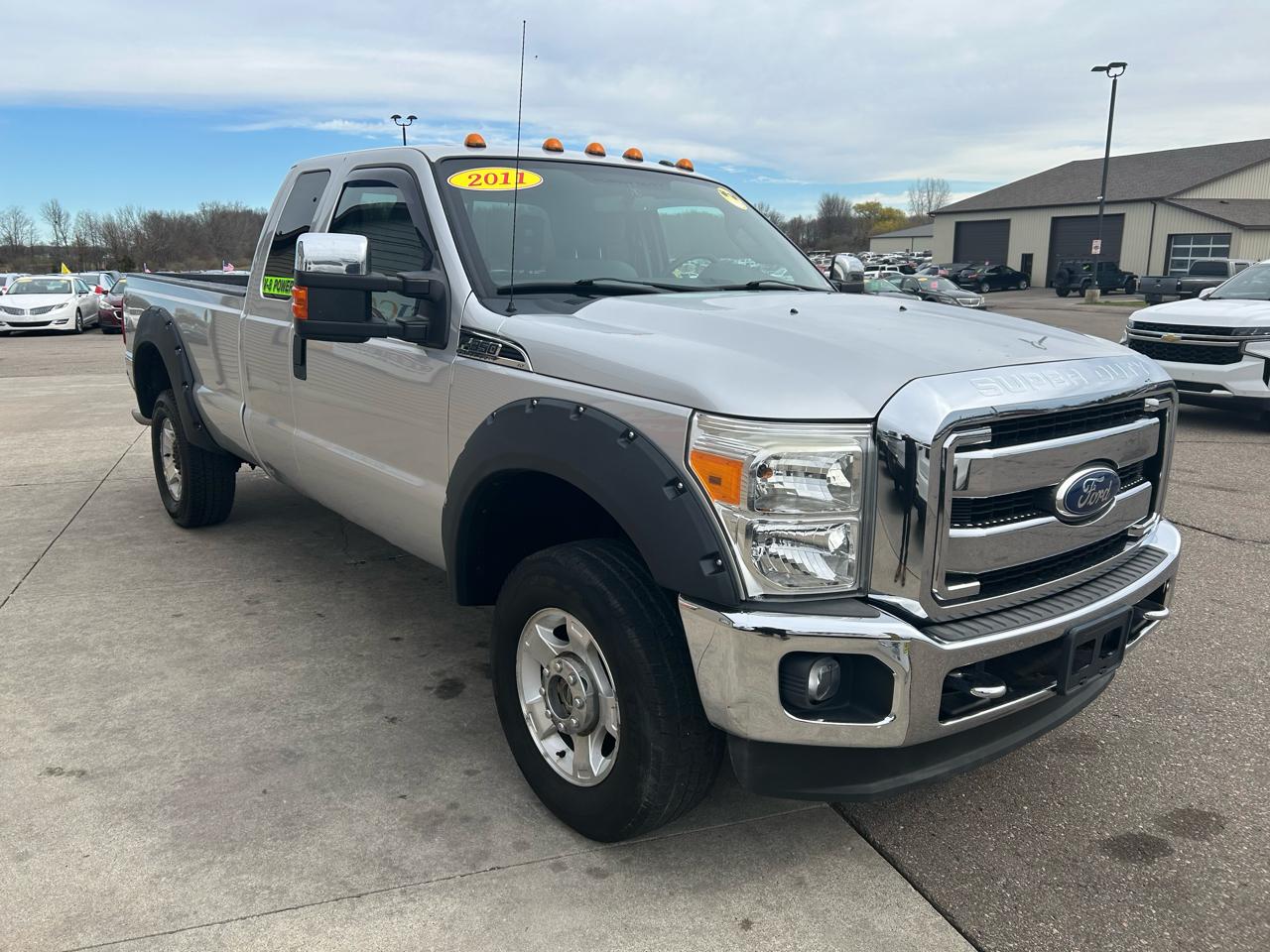 Ford F-350 SD XLT SuperCab Long Bed 4WD 2011