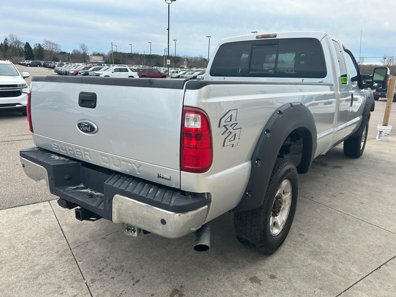 Ford F-350 SD XLT SuperCab Long Bed 4WD 2011