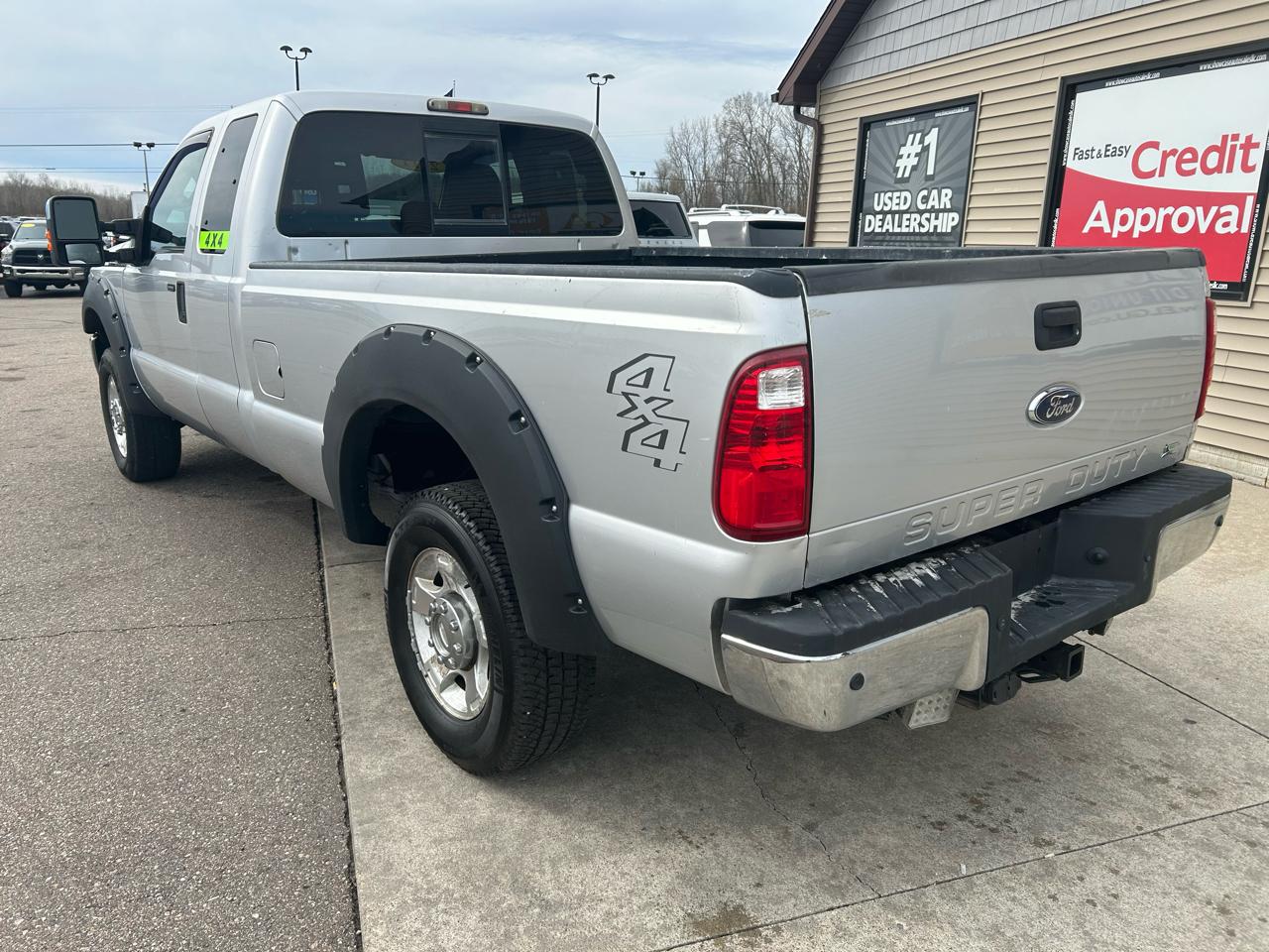 Ford F-350 SD XLT SuperCab Long Bed 4WD 2011