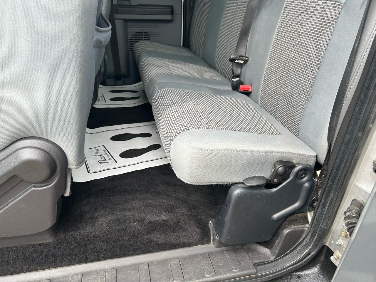 Ford F-350 SD XLT SuperCab Long Bed 4WD 2011